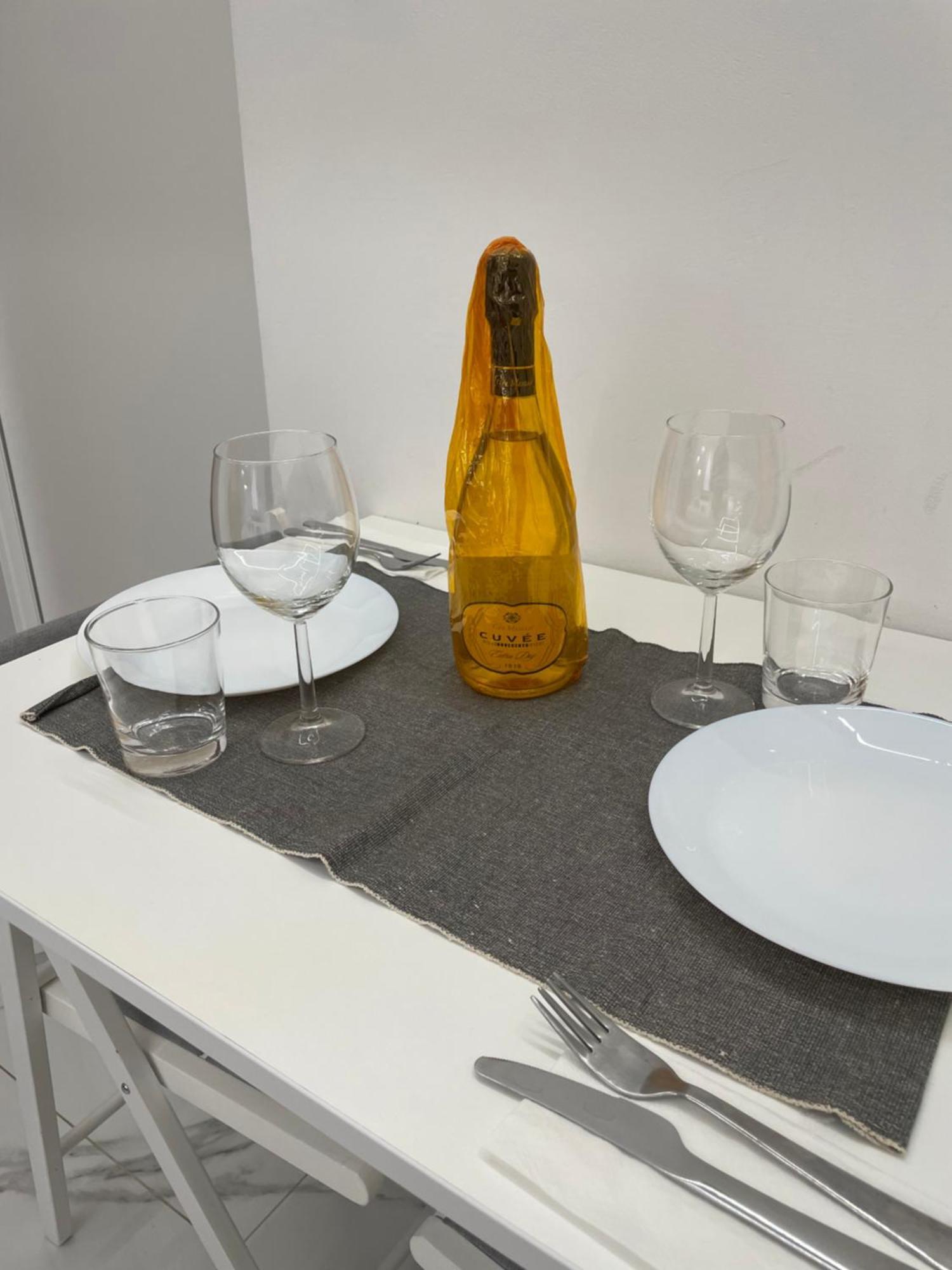 Appartamento Luxury 5 Al Duomo Di Parma Esterno foto