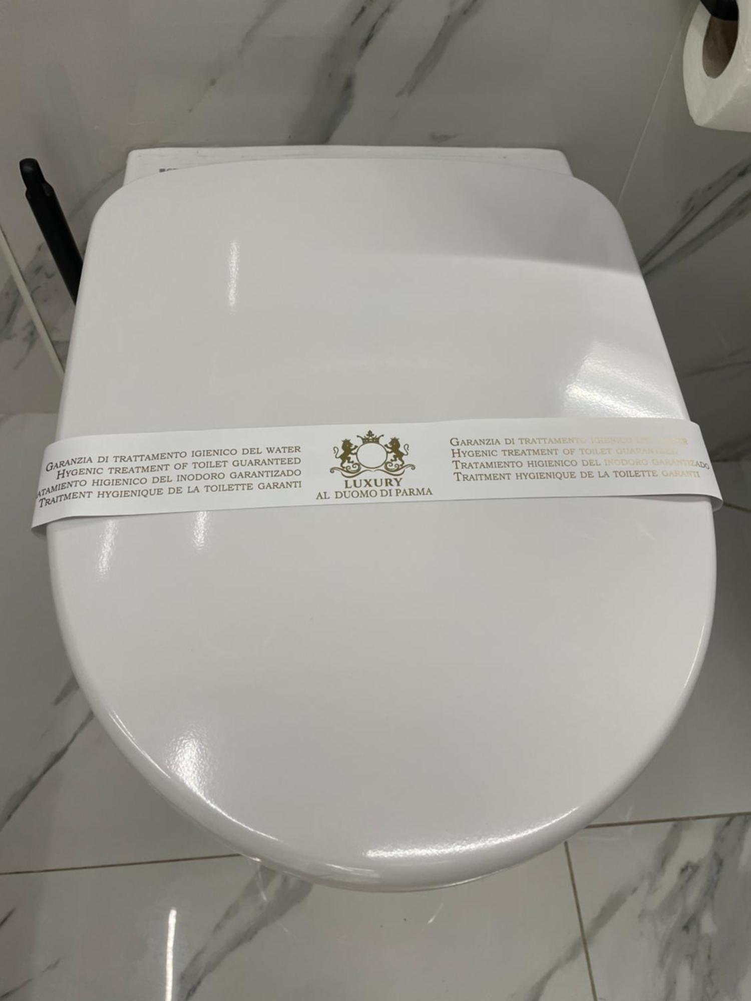 Appartamento Luxury 5 Al Duomo Di Parma Esterno foto